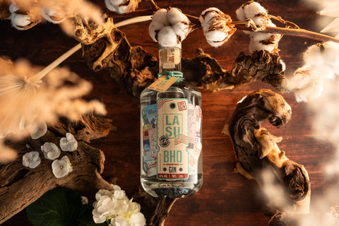 HANDCRAFTED GIN